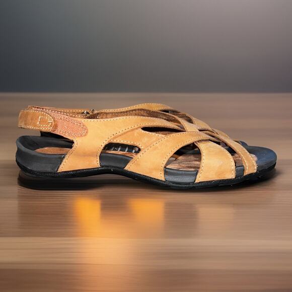 Lands End Women’s Brown Suede Strappy Comfort Sandal Size 8 Outdoor Hiking - Picture 2 of 10